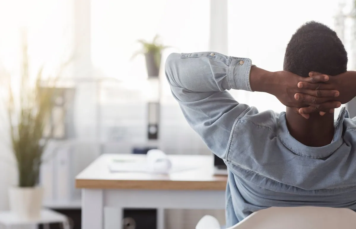 20 Ways to Unwind From Your Workday (That Don’t Involve Doomscrolling)
